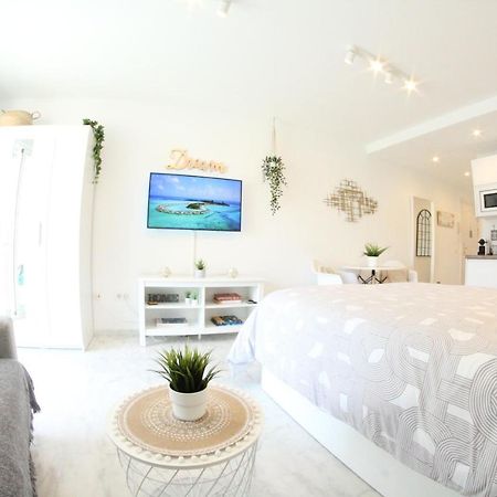 شقة Torremolinos - New Central Studio Plata With Balcony المظهر الخارجي الصورة