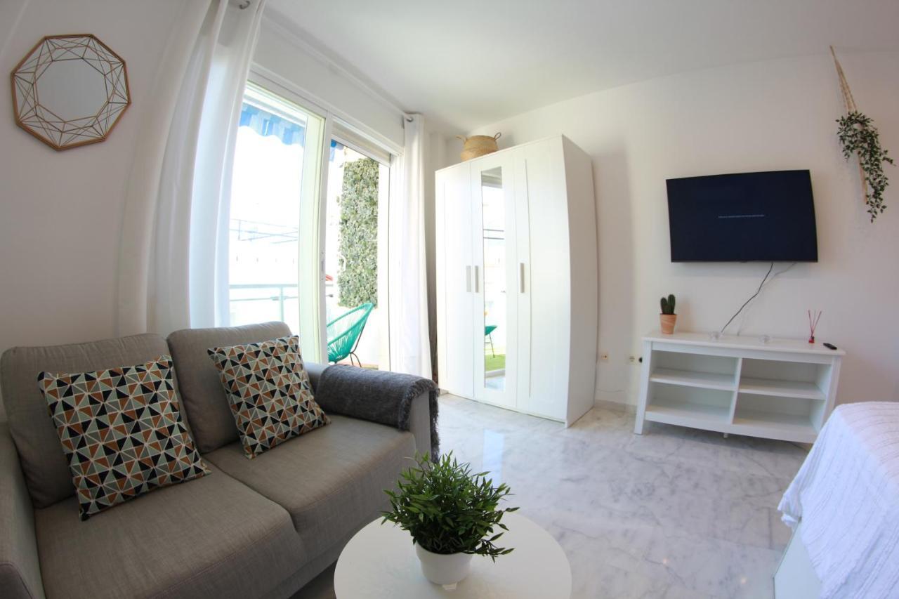 شقة Torremolinos - New Central Studio Plata With Balcony المظهر الخارجي الصورة